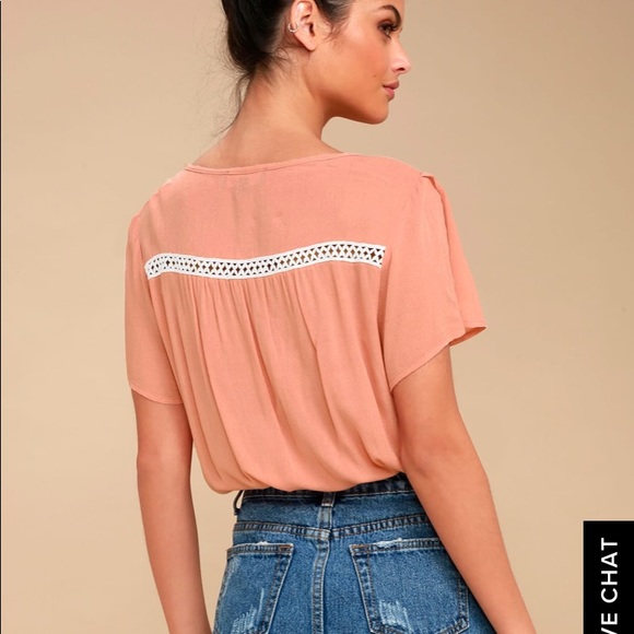 Lulu’s Blush pink crop top - Picture 3 of 7